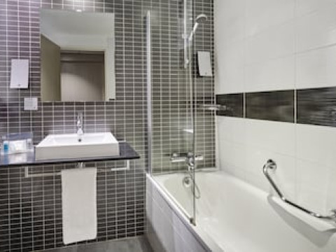 HOLIDAY INN TOULON CITY CENTRE