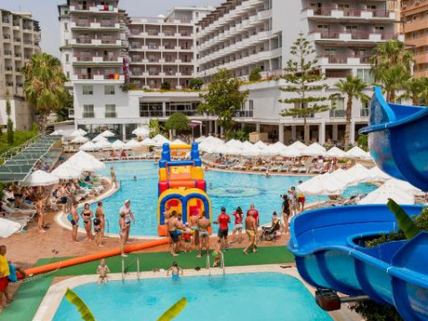 HOLIDAY PARK