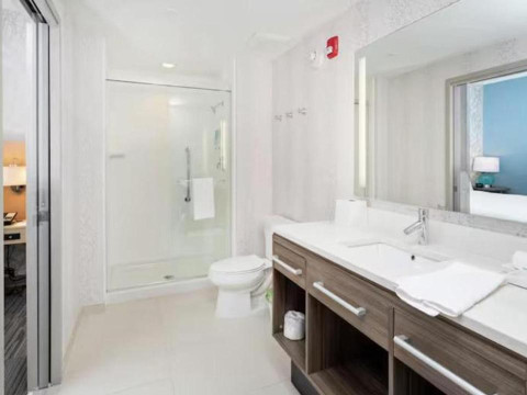 Home2 Suites By Hilton Newark Airport