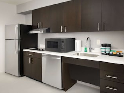 HOMEWOOD SUITES BY HILTON KANSAS CITY SPEEDWAY