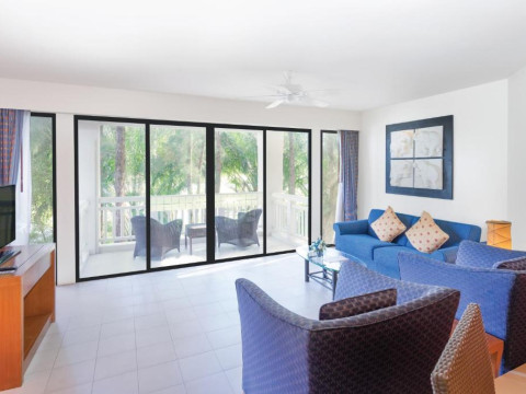 Homm Suites Laguna