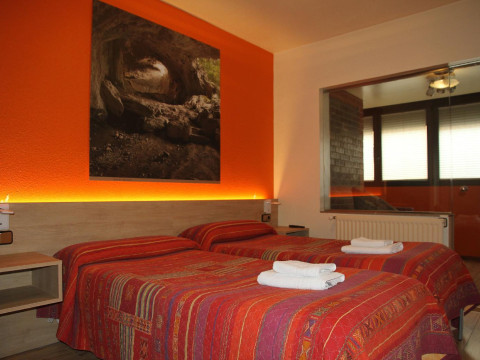 Hostal Acella