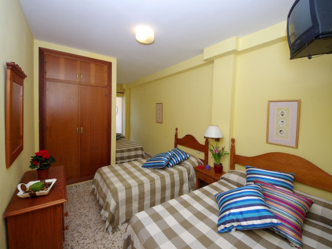 HOSTAL AZAHARA