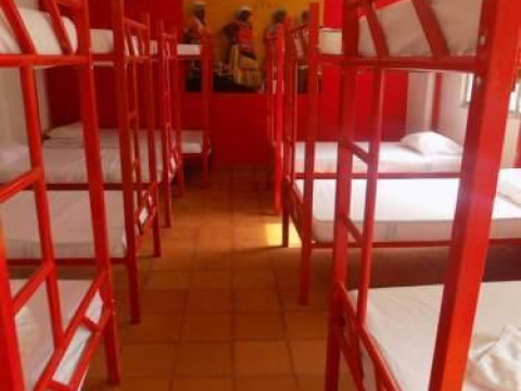 Hostal Caracoles