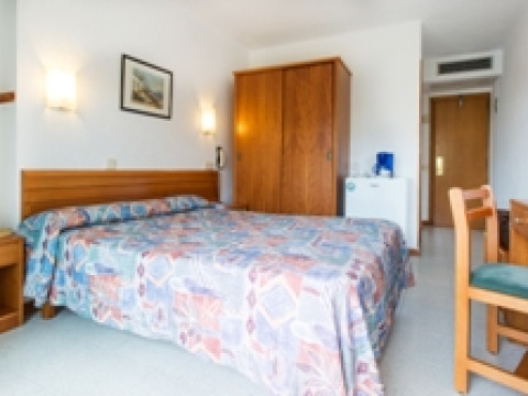 Hostal Residencia Sutimar