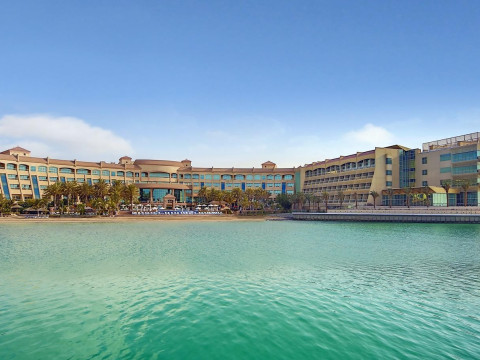 Al Raha Beach Hotel