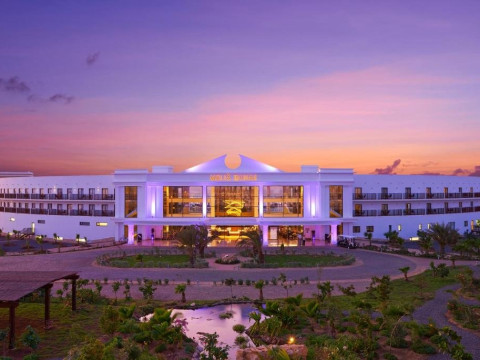 Meliá Dunas Beach Resort & Spa