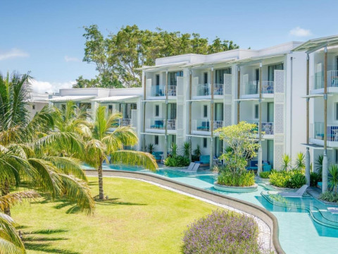 Victoria Beachcomber Resort & Spa For 2