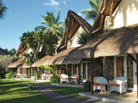 La Pirogue, A Sun Resort