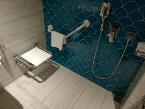 ACANTHUS CENNET BARUT COLLECTION