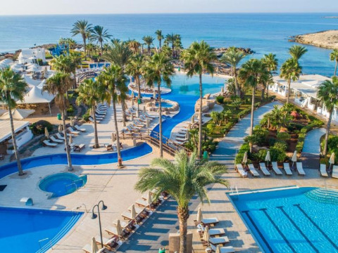 Hotel Adams Beach
