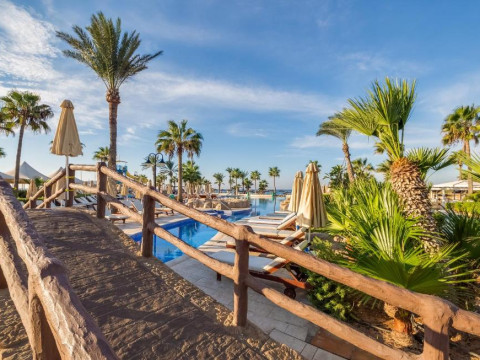 Hotel Adams Beach