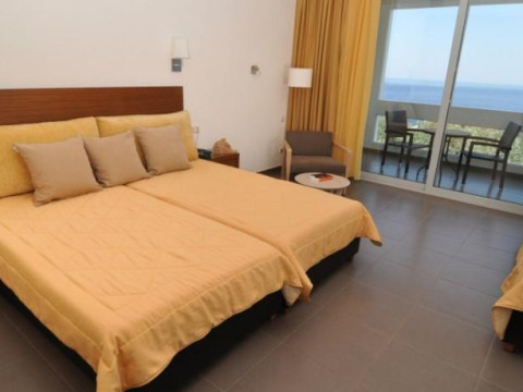 Aeolis Thassos Palace