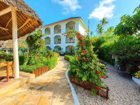 Hotel AHG Sun Bay Mlilile Beach