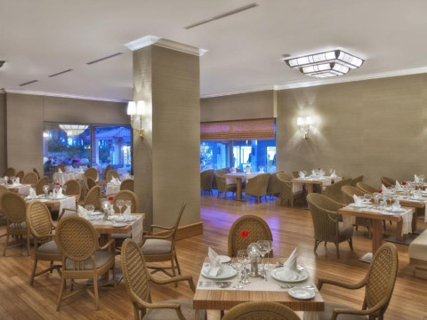 Hotel Akka Alinda