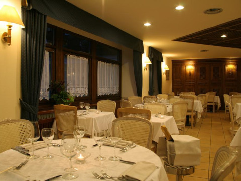Hotel Alaska Cortina