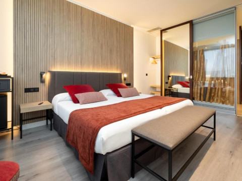 Hotel Alexandre Fira Congress