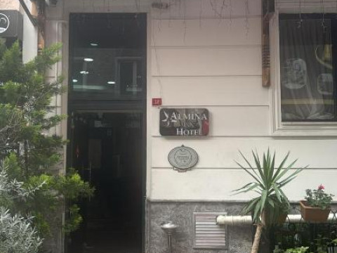 Hotel Almina Inn