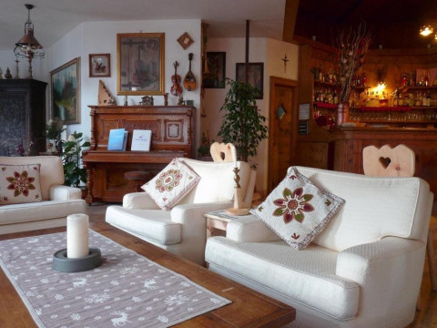 Hotel Ambassador Chalet