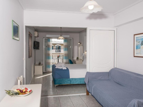Denise Beach Hotel