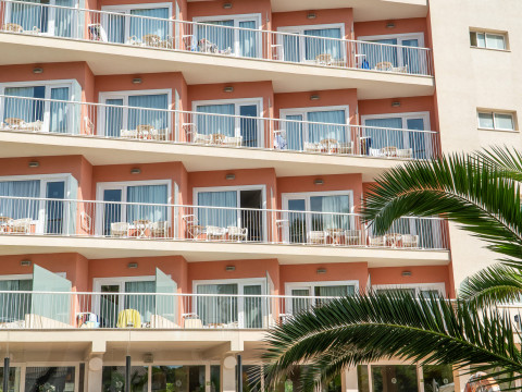 Hotel & Apartamentos Leman
