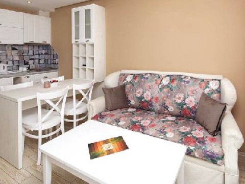 PARADISO APARTMENTS