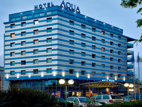 AQUA HOTEL