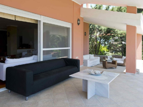 Vila Arethousa