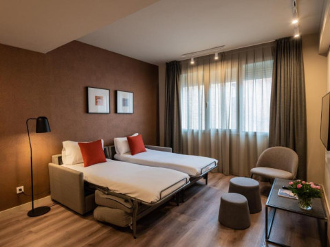 Hotel Atenea Rekord Suites