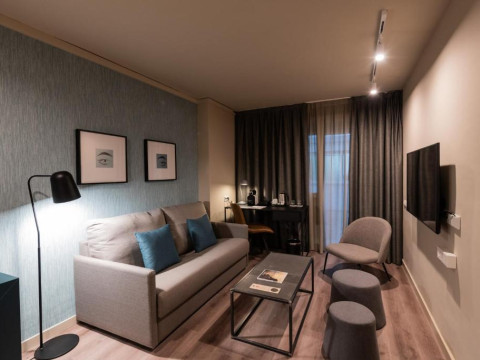 Hotel Atenea Rekord Suites