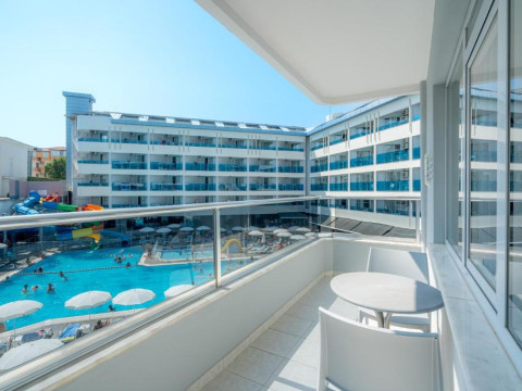 Hotel Avena Resort And Spa