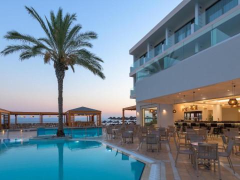 Hotel Avra Beach