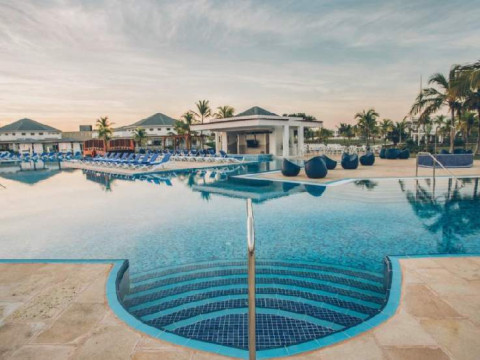 Hotel Bahia del Almirante