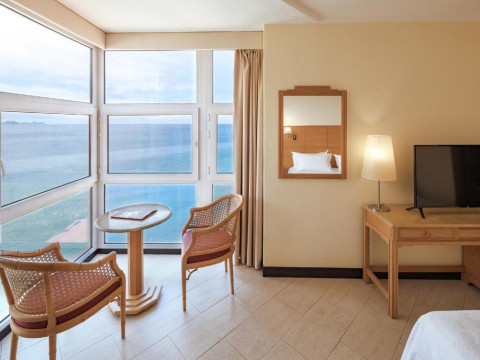 Hotel Baia Madeira
