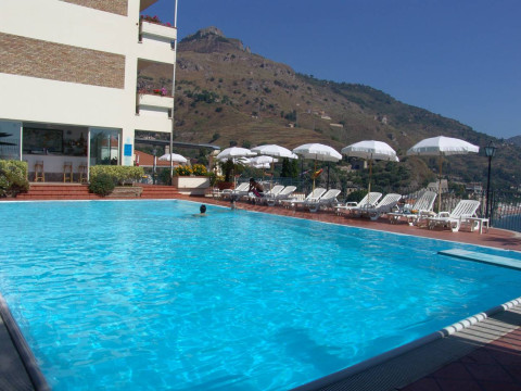 HOTEL BAY PALACE