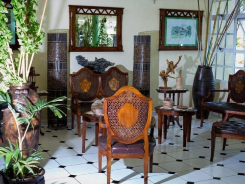 Palm Beach Hotel 