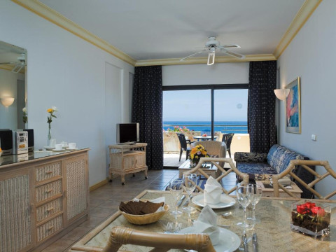Hotel BlueBay Beach Club