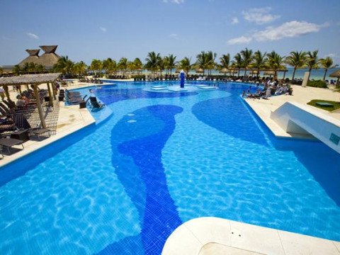 Hotel Bluebay Grand Esmeralda