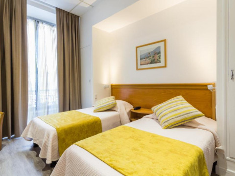 Hotel Busby
