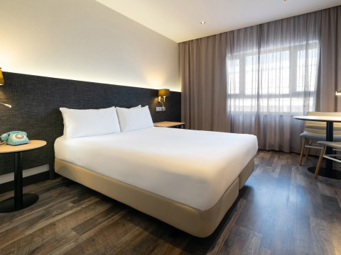 Hotel Cádiz Paseo del Mar Affiliated by Meliá
