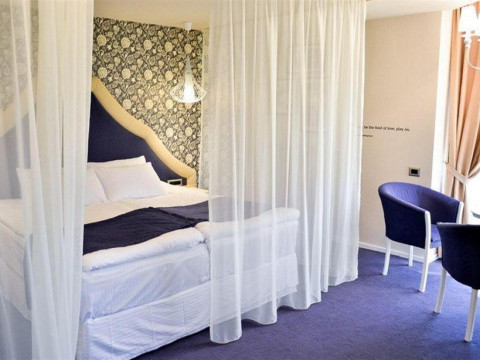 Hotel Capitolina City Chic