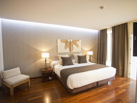 Hotel Carrís Cardenal Quevedo