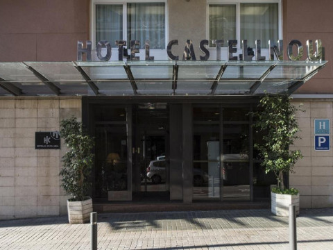 Hotel Catalonia Castellnou