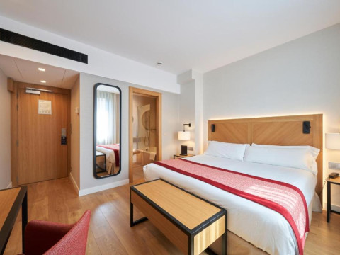 Hotel Catalonia Eixample 1864
