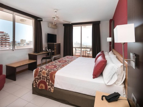 Hotel Catalonia Oro Negro