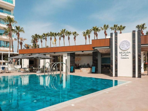 Hotel Cavo Maris Beach