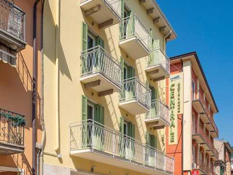 Centrale
