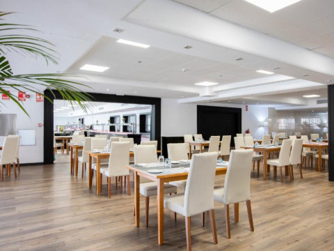 Hotel Chamartin The One