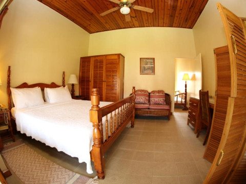 Hotel Charela Inn