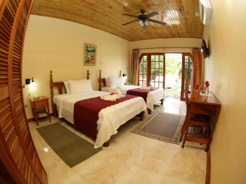 Hotel Charela Inn